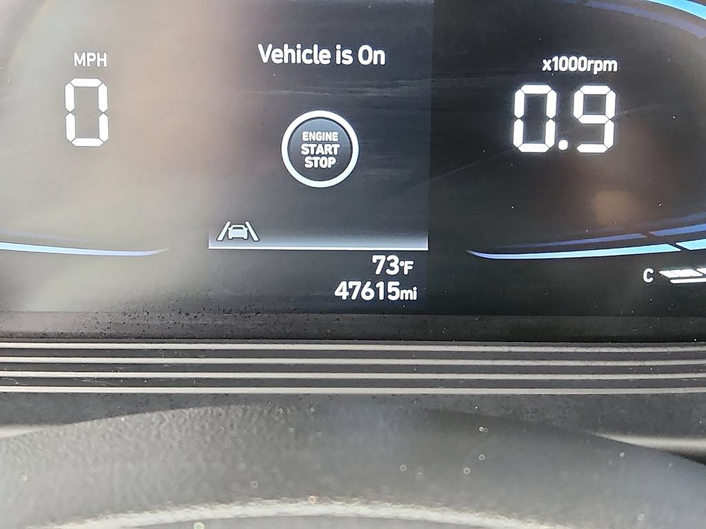 Used 2025 Hyundai Venue SEL FWD image 20