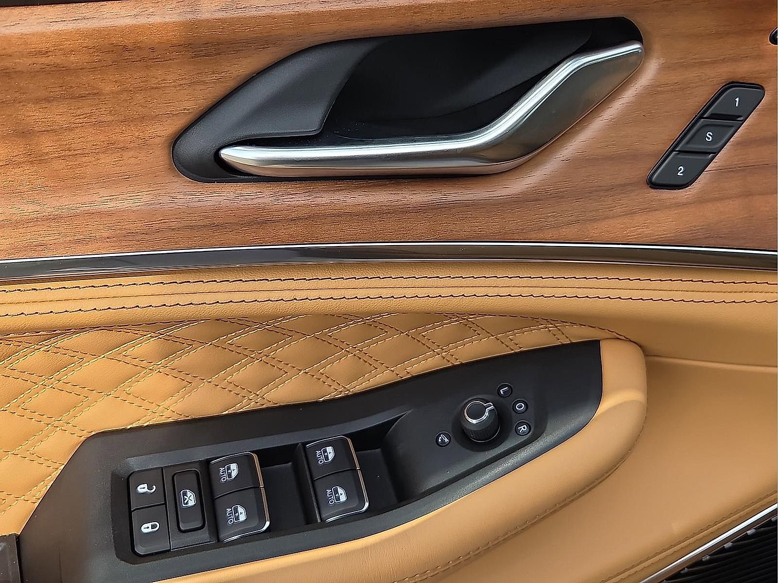 New 2026 Jeep Grand Cherokee L Summit image 14