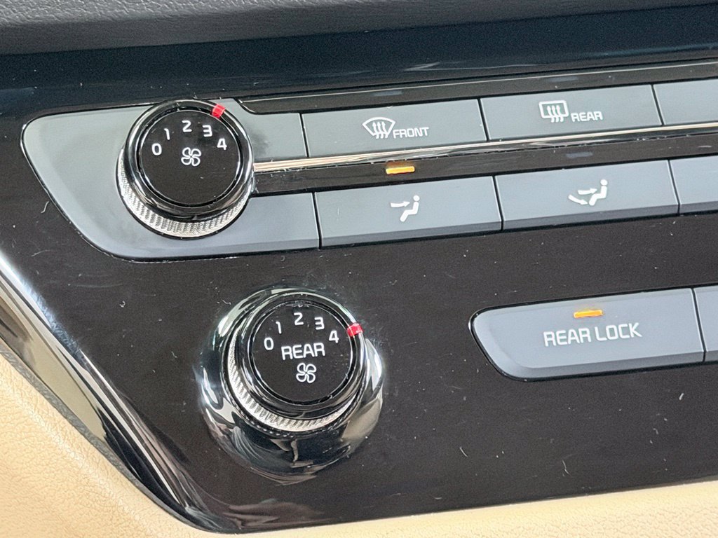 Used 2017 Kia Sedona LX FWD image 51