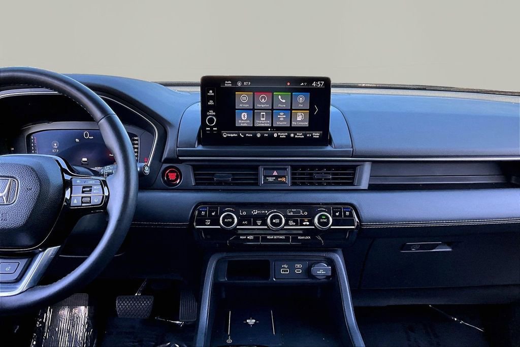 Used 2023 Honda Pilot Elite image 9