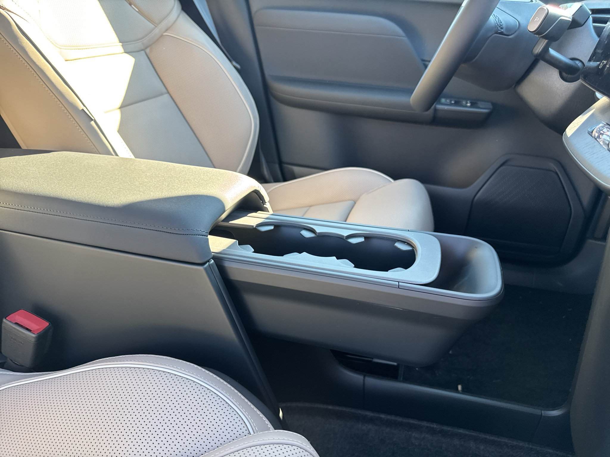 New 2027 Volvo EX60 Ultra AWD/4WD image 23