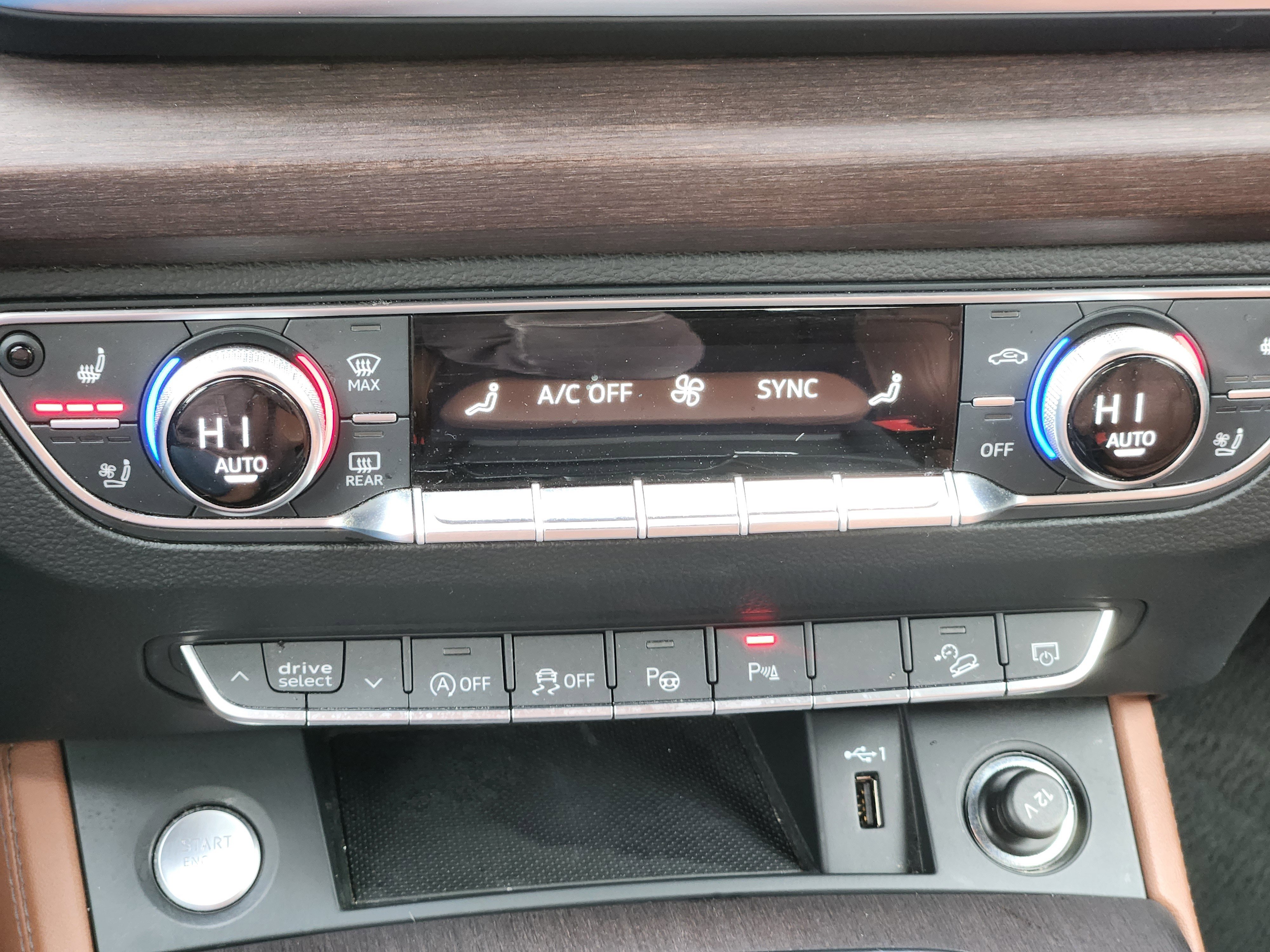 Used 2021 Audi Q5 Prestige w/ Prestige Package image 26