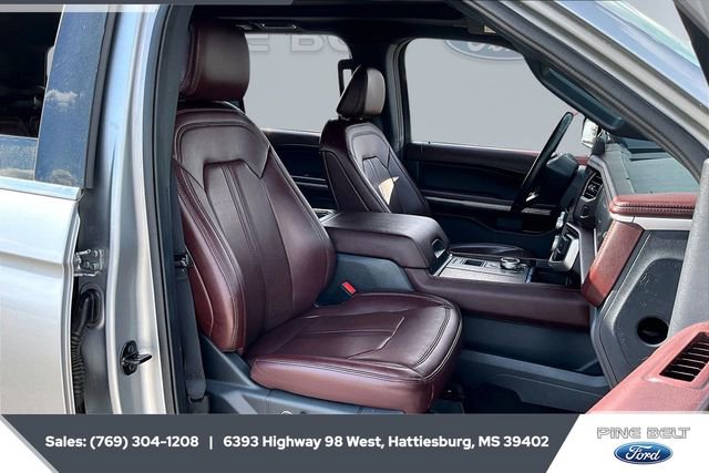 Certified 2024 Ford Expedition Limited image 6