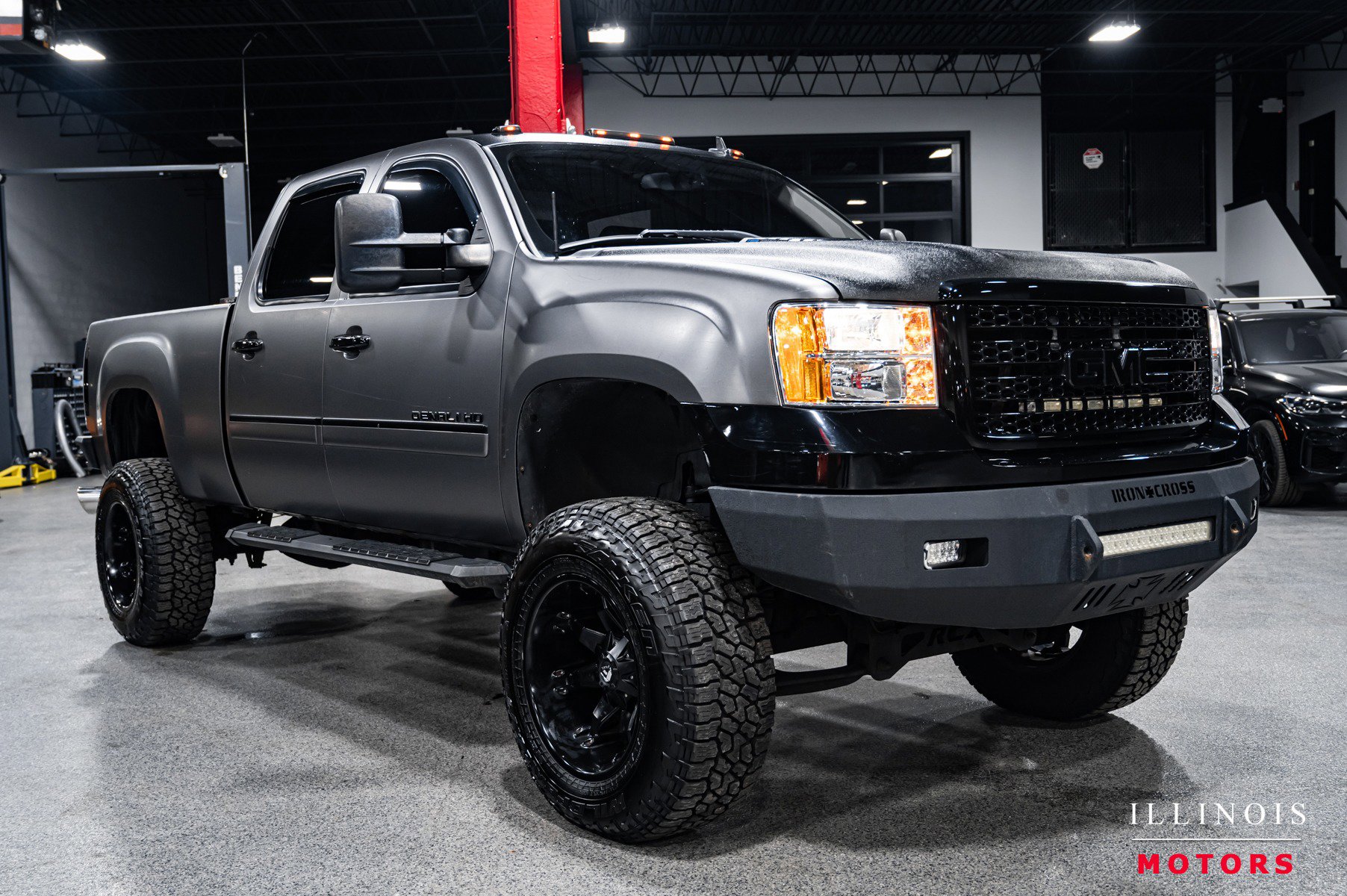 Used 2011 GMC Sierra 3500 Denali image 7