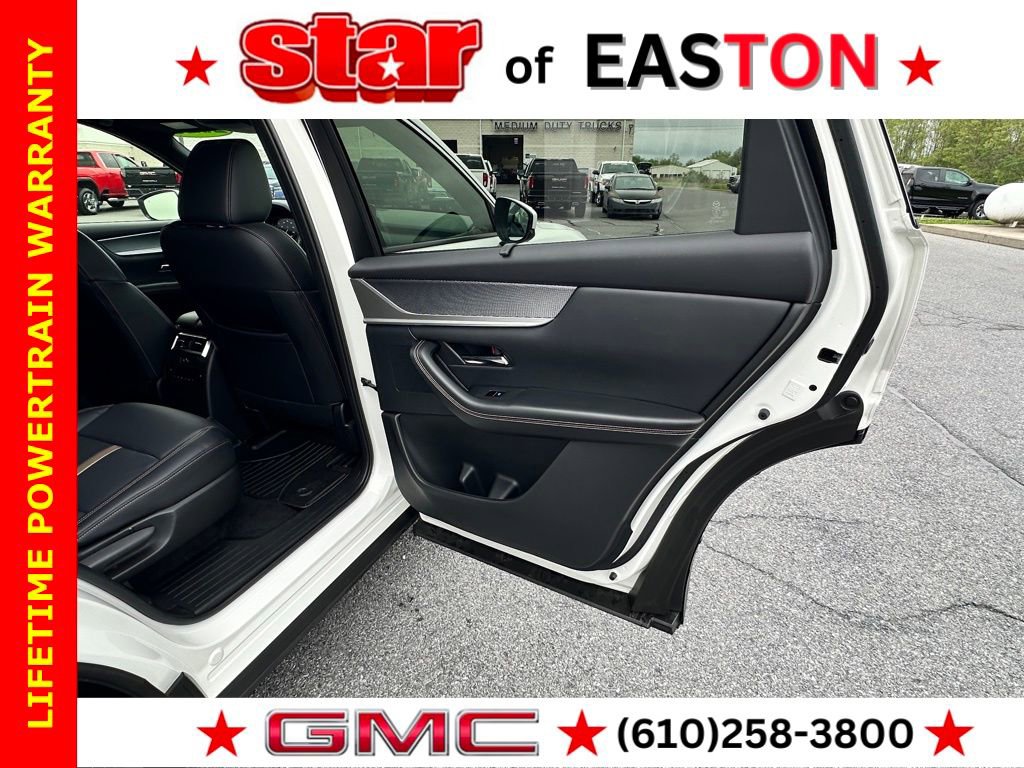 Used 2025 MAZDA CX-90 3.3 Turbo w/ Premium Plus Pkg image 16