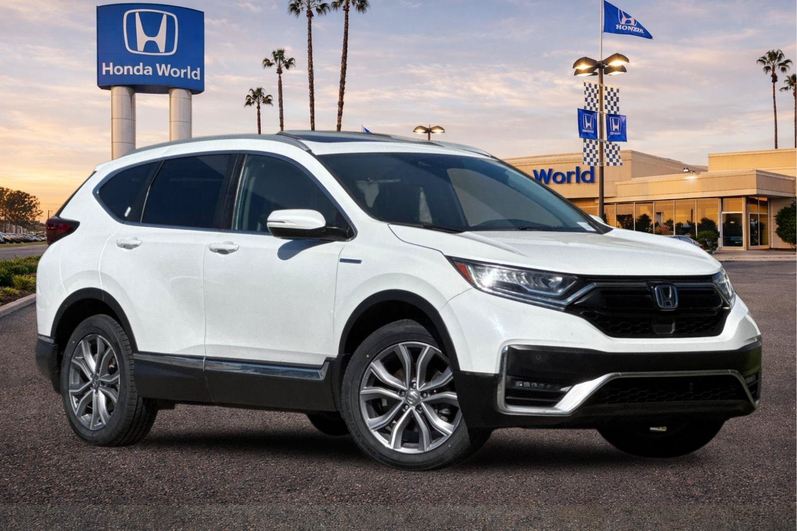 Used 2021 Honda CR-V Touring image 2