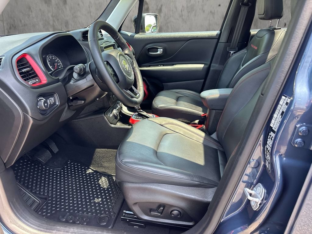 Used 2022 Jeep Renegade Trailhawk w/ Sun/Sound Group AWD/4WD image 11