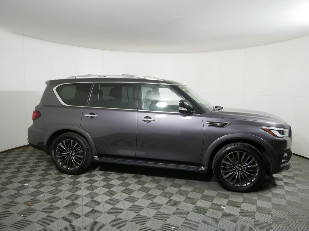 Used 2024 INFINITI QX80 Premium Select w/ Cargo Package image 2
