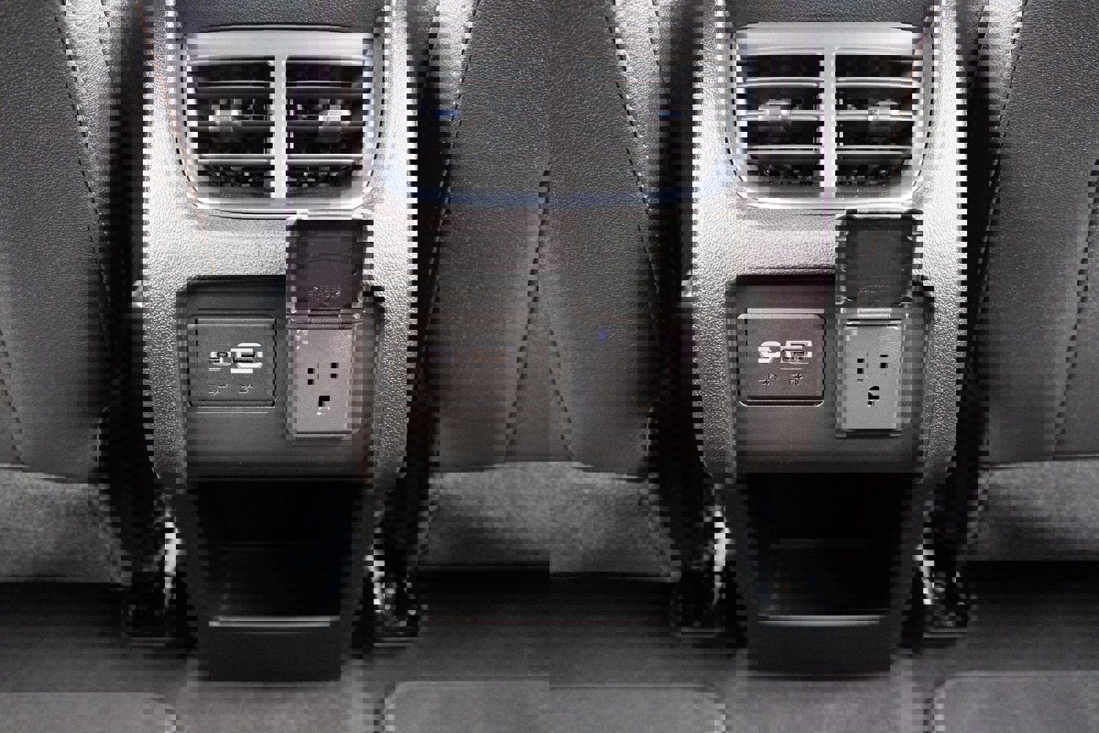 Used 2024 Chevrolet Blazer Premier image 18