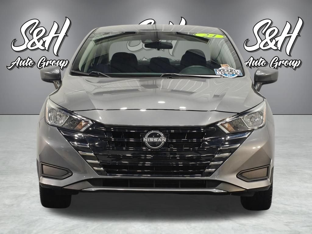 Used 2024 Nissan Versa SV FWD image 12