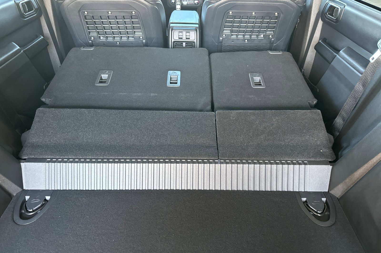 New 2025 Ford Bronco Badlands image 15