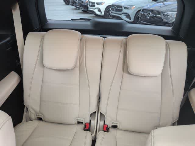 New 2026 Mercedes-Benz GLS 580 4MATIC image 39