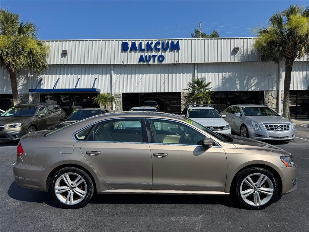Used 2015 Volkswagen Passat 1.8T SEL Premium FWD image 1