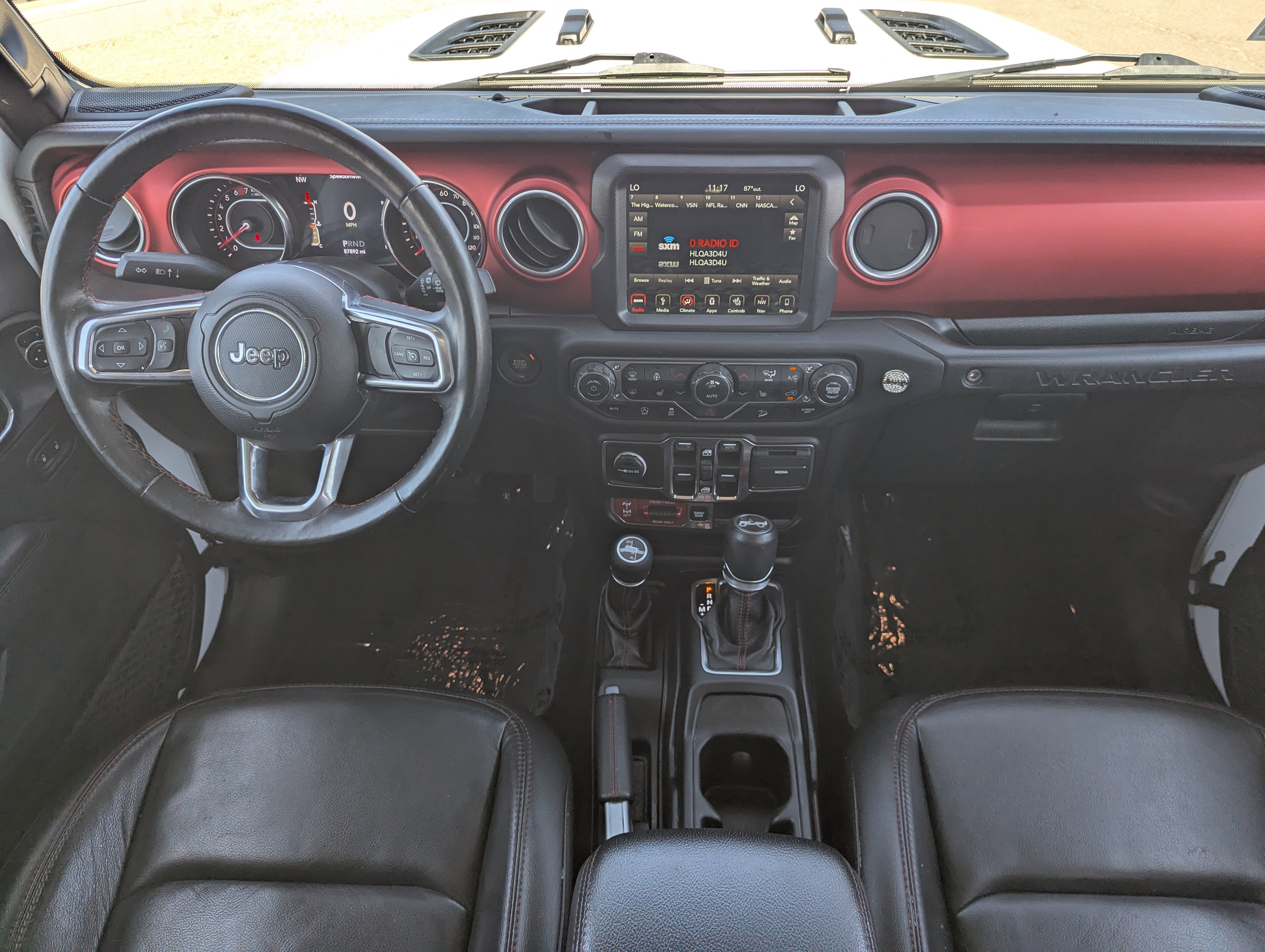 Used 2018 Jeep Wrangler Unlimited Rubicon AWD/4WD image 12