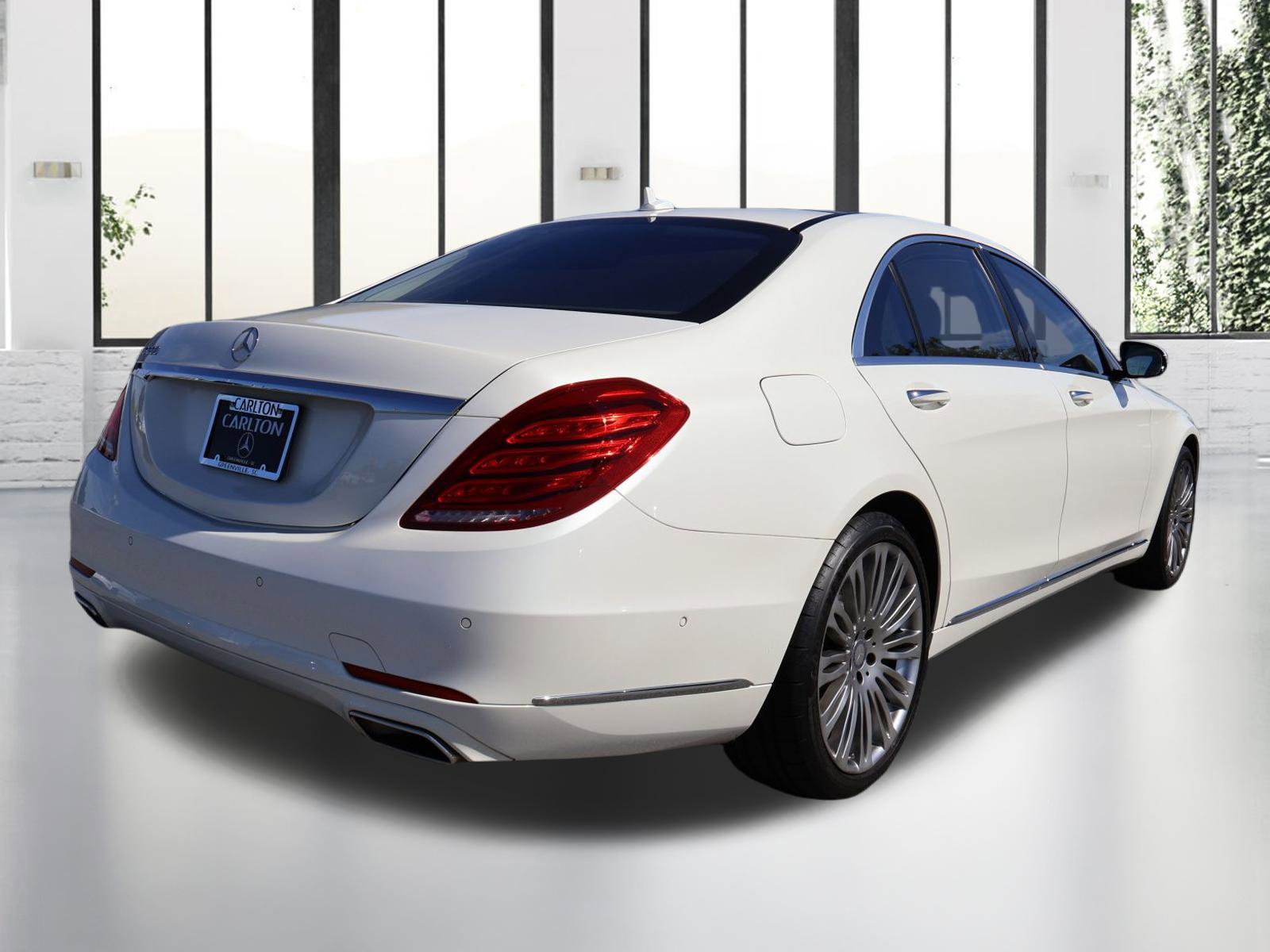 Used 2015 Mercedes-Benz S 550 Sedan image 5