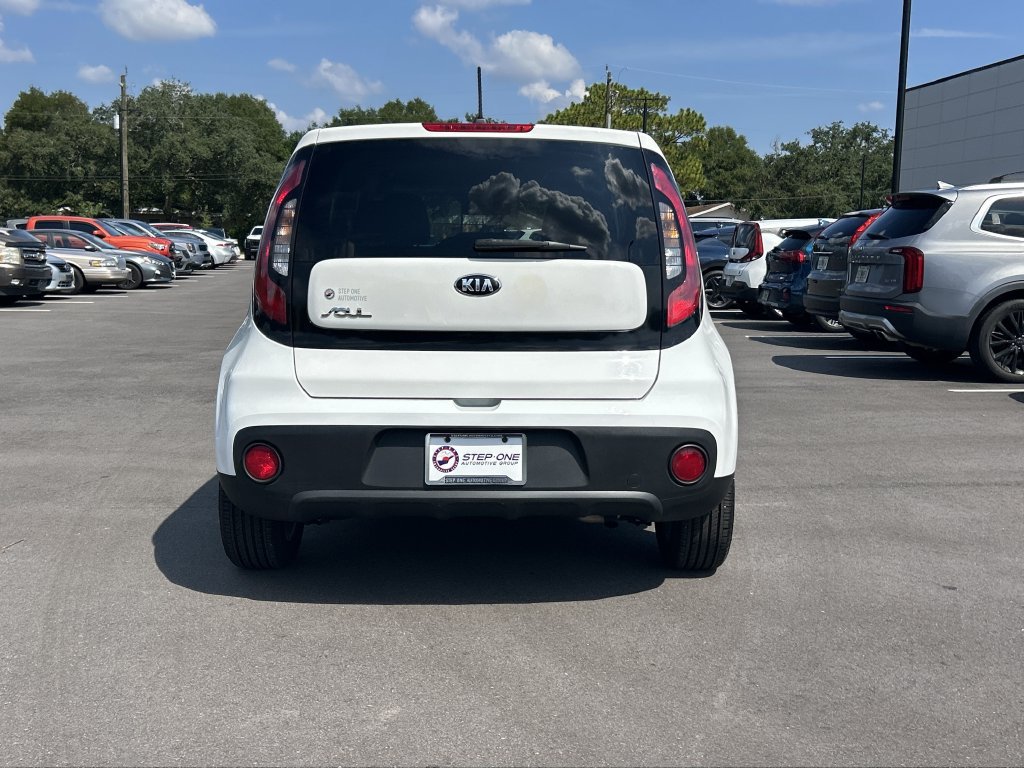 Used 2018 Kia Soul FWD image 6