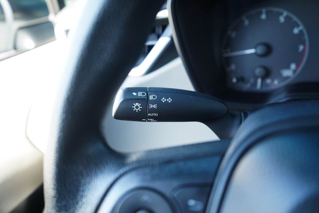 Used 2023 Toyota Corolla LE FWD image 32