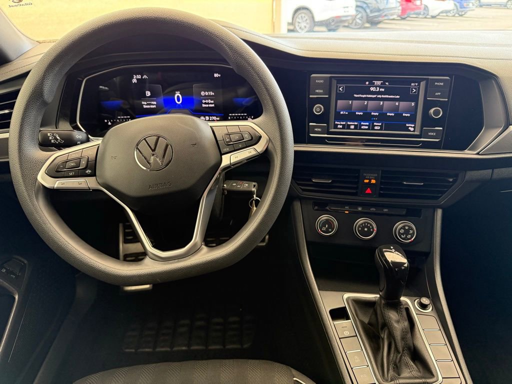 Used 2023 Volkswagen Jetta Sport image 27