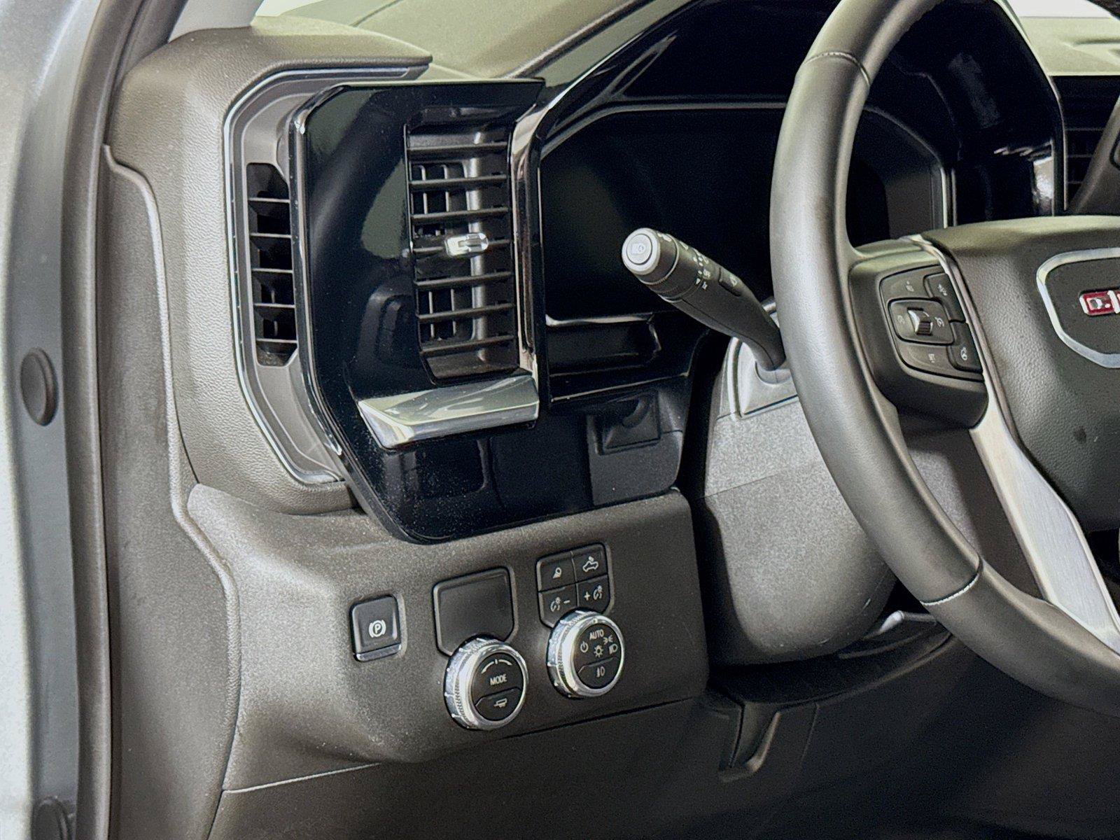 Used 2026 GMC Sierra 1500 SLT RWD image 8