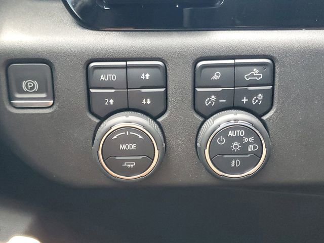 Certified 2023 Chevrolet Silverado 1500 High Country w/ Technology Package image 25