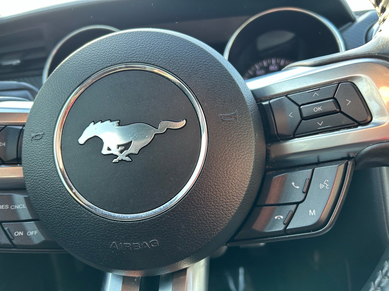 Used 2018 Ford Mustang Coupe image 21