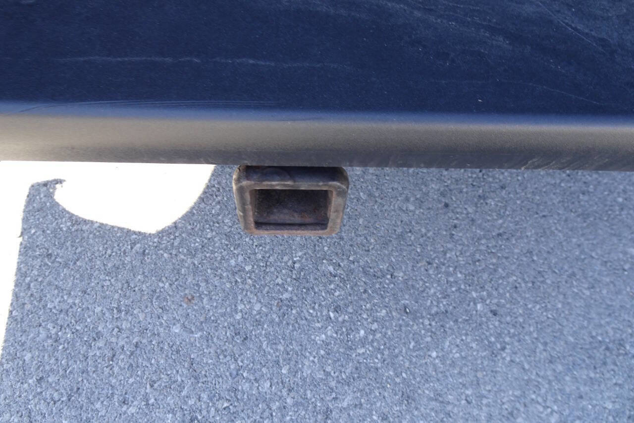 Used 2016 Ford F150 XLT w/ Equipment Group 302A Luxury AWD/4WD image 11