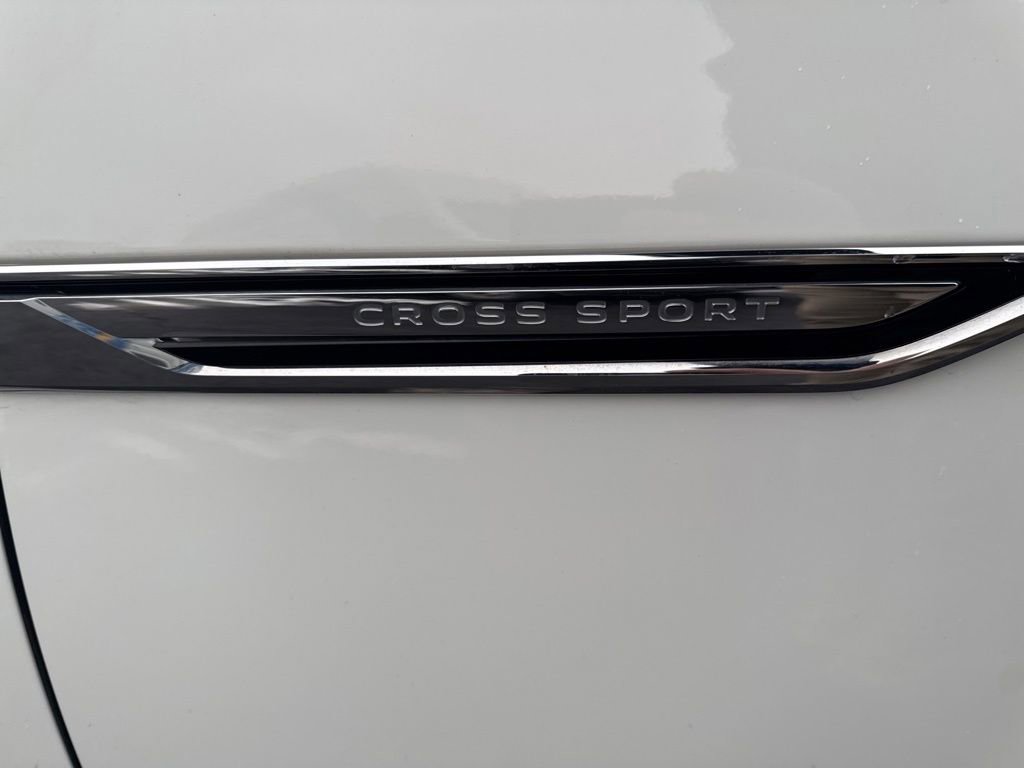 Used 2022 Volkswagen Atlas Cross Sport SE image 49