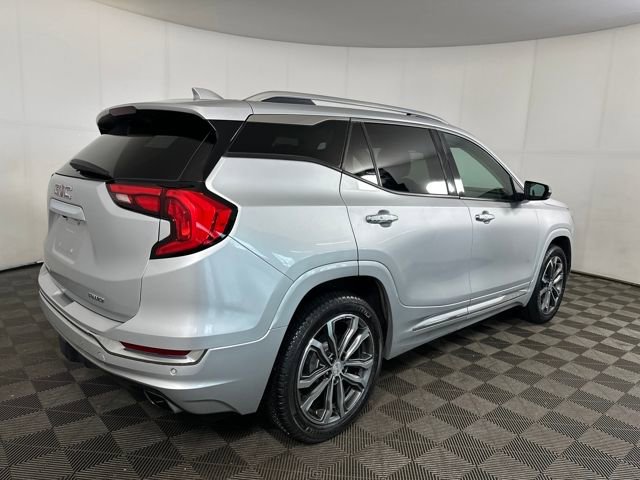 Used 2018 GMC Terrain Denali w/ Comfort Package image 3