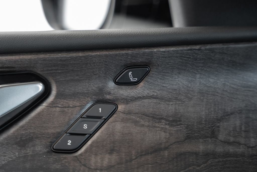 New 2025 Jeep Grand Cherokee Overland w/ Adv Protech Group III image 42