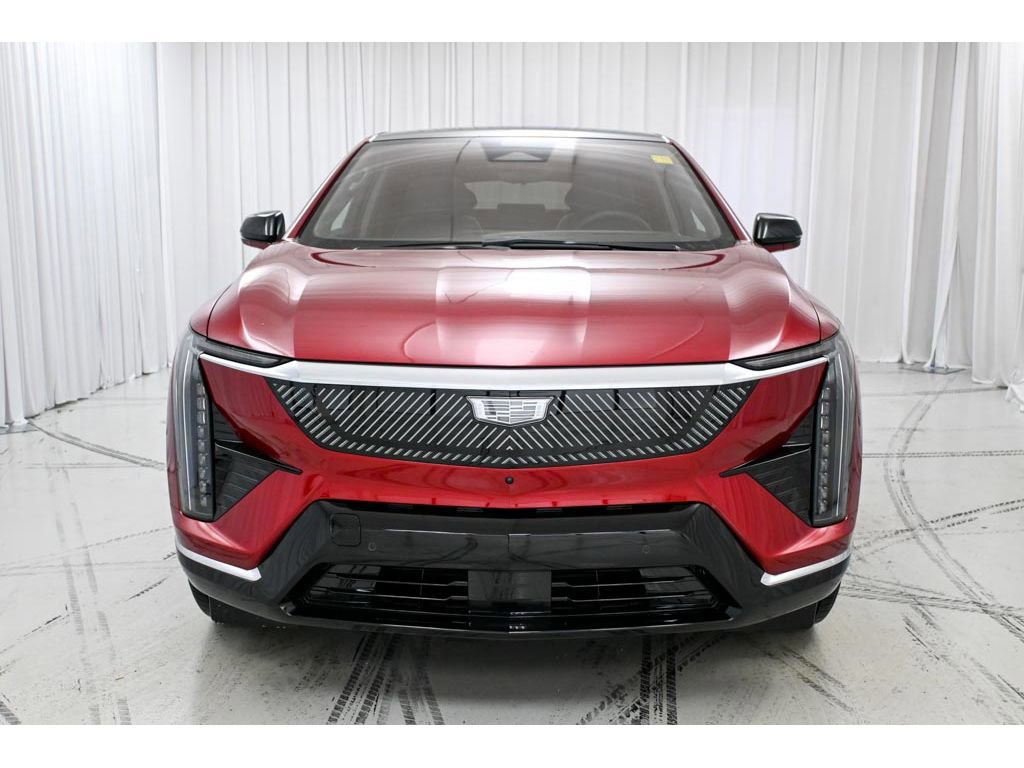 New 2026 Cadillac Optiq Luxury 2 image 3