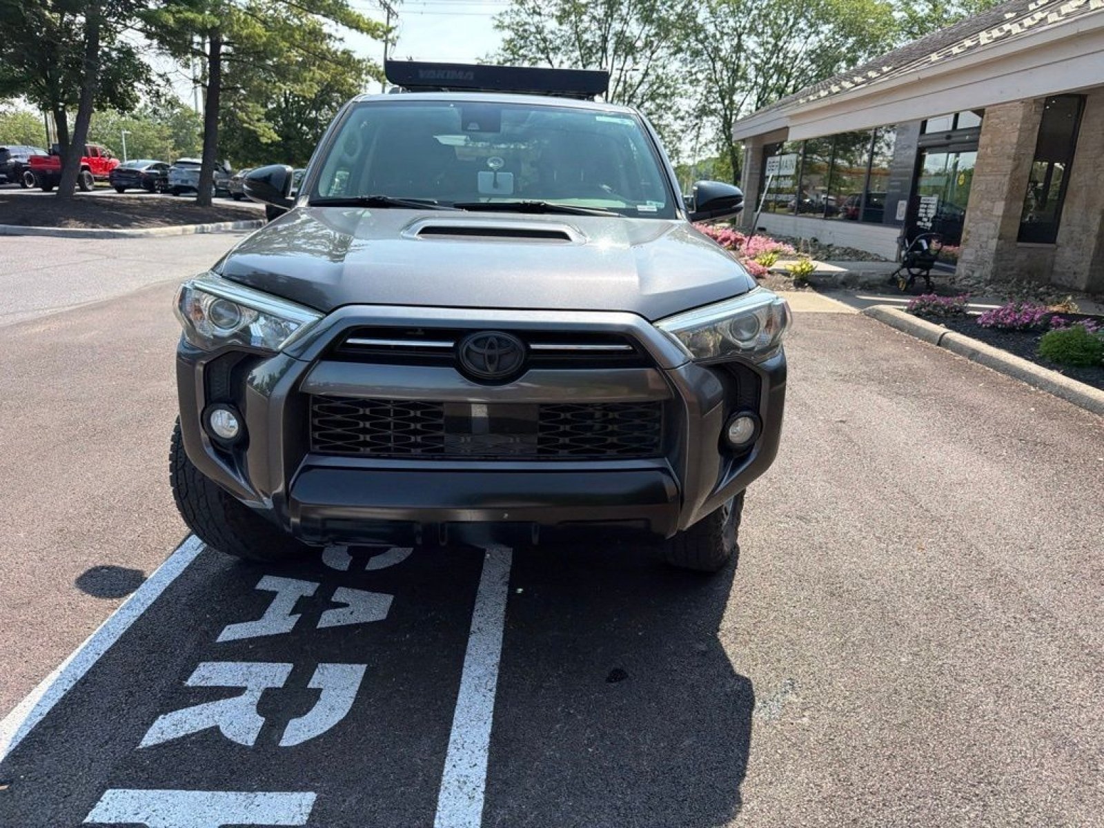 Used 2020 Toyota 4Runner Venture w/ Moonroof Package AWD/4WD image 2