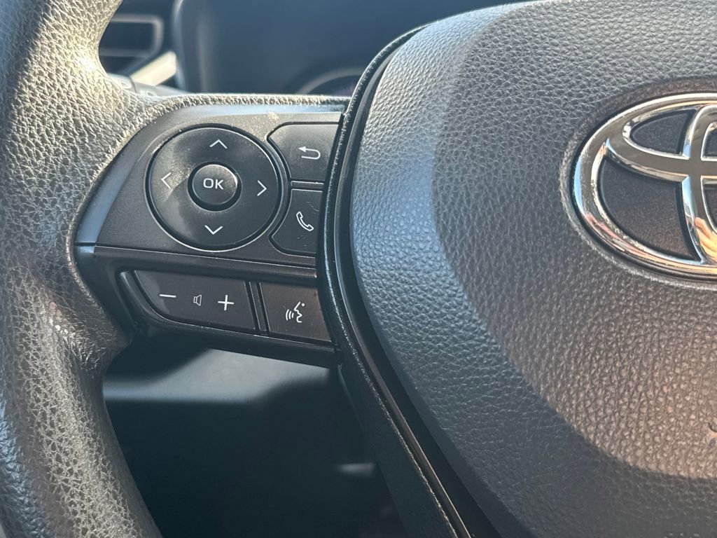 Used 2023 Toyota RAV4 LE image 17