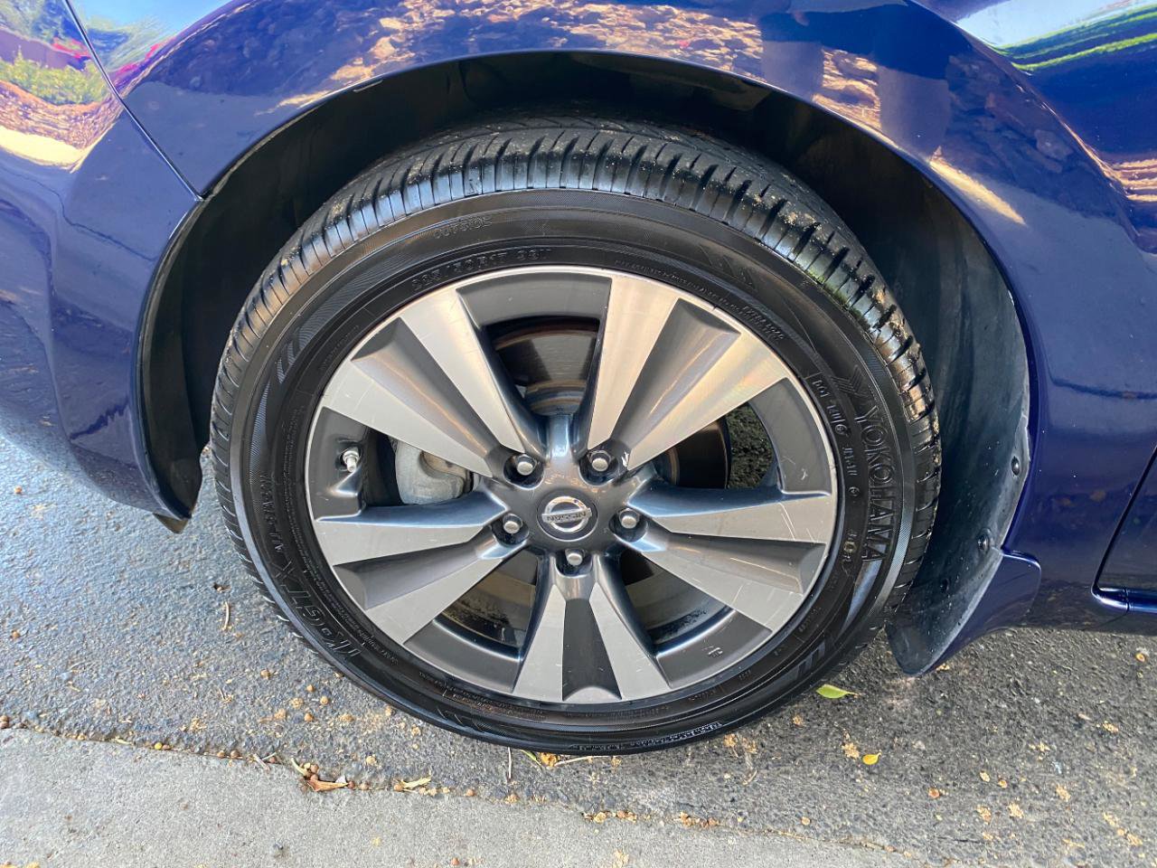 Used 2016 Nissan Leaf SV FWD image 27