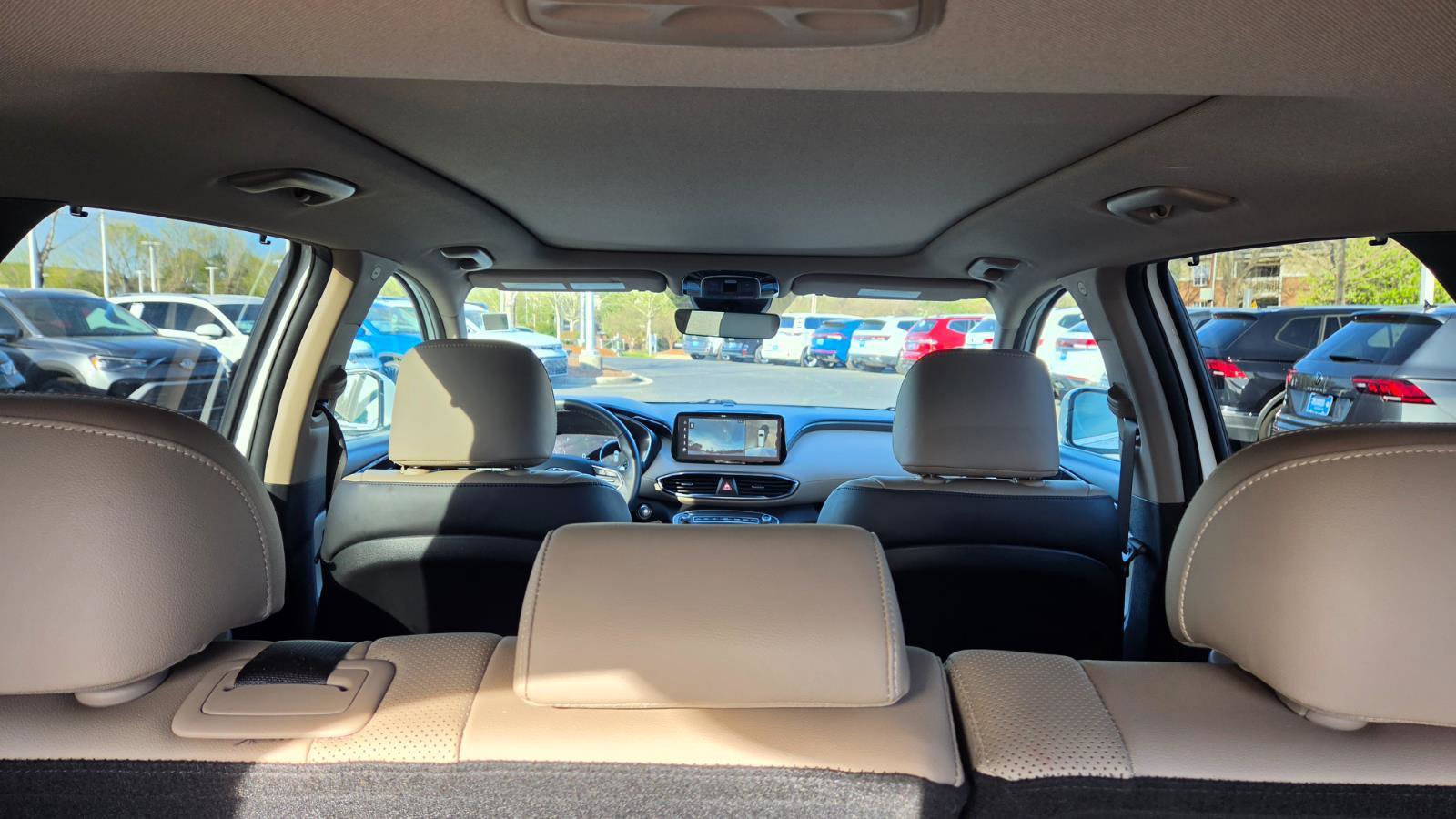 Used 2023 Hyundai Santa Fe SEL w/ Premium Package image 55