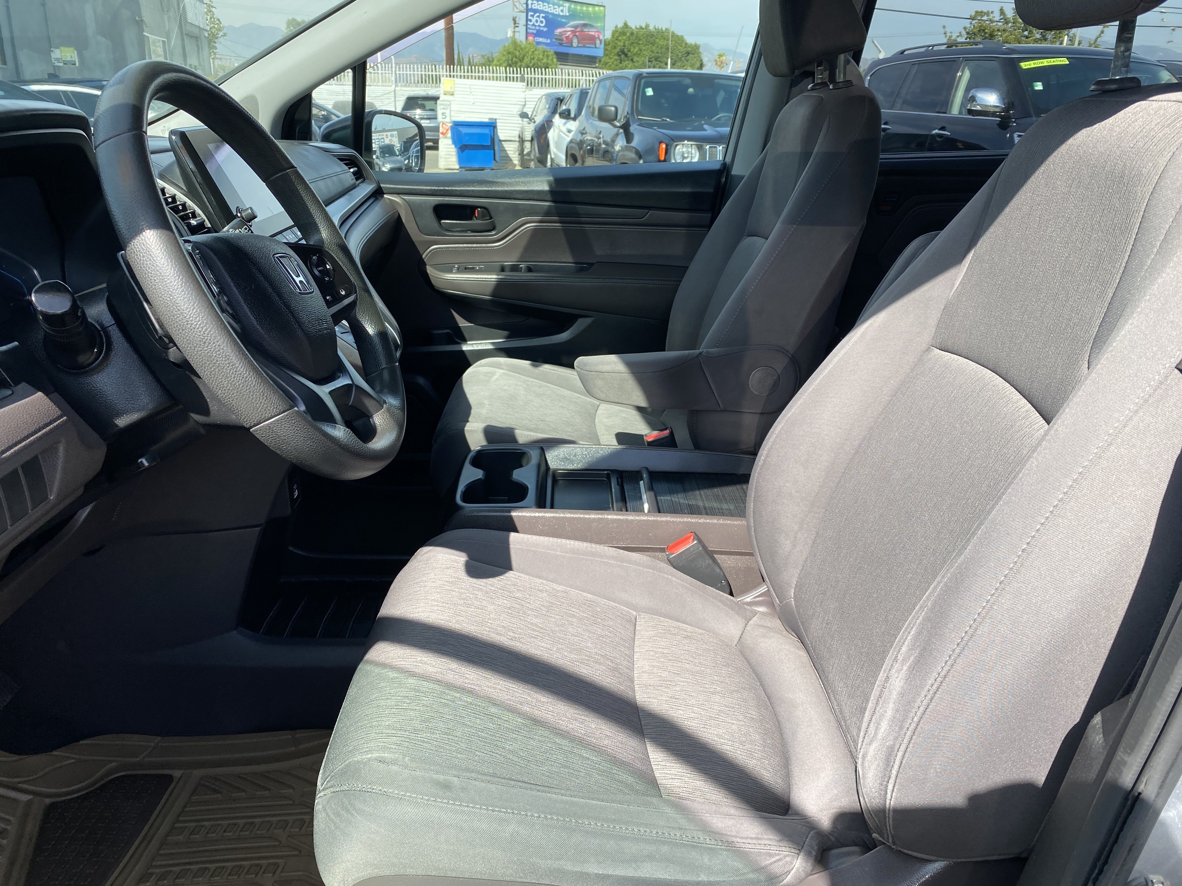 Used 2022 Honda Odyssey EX image 13