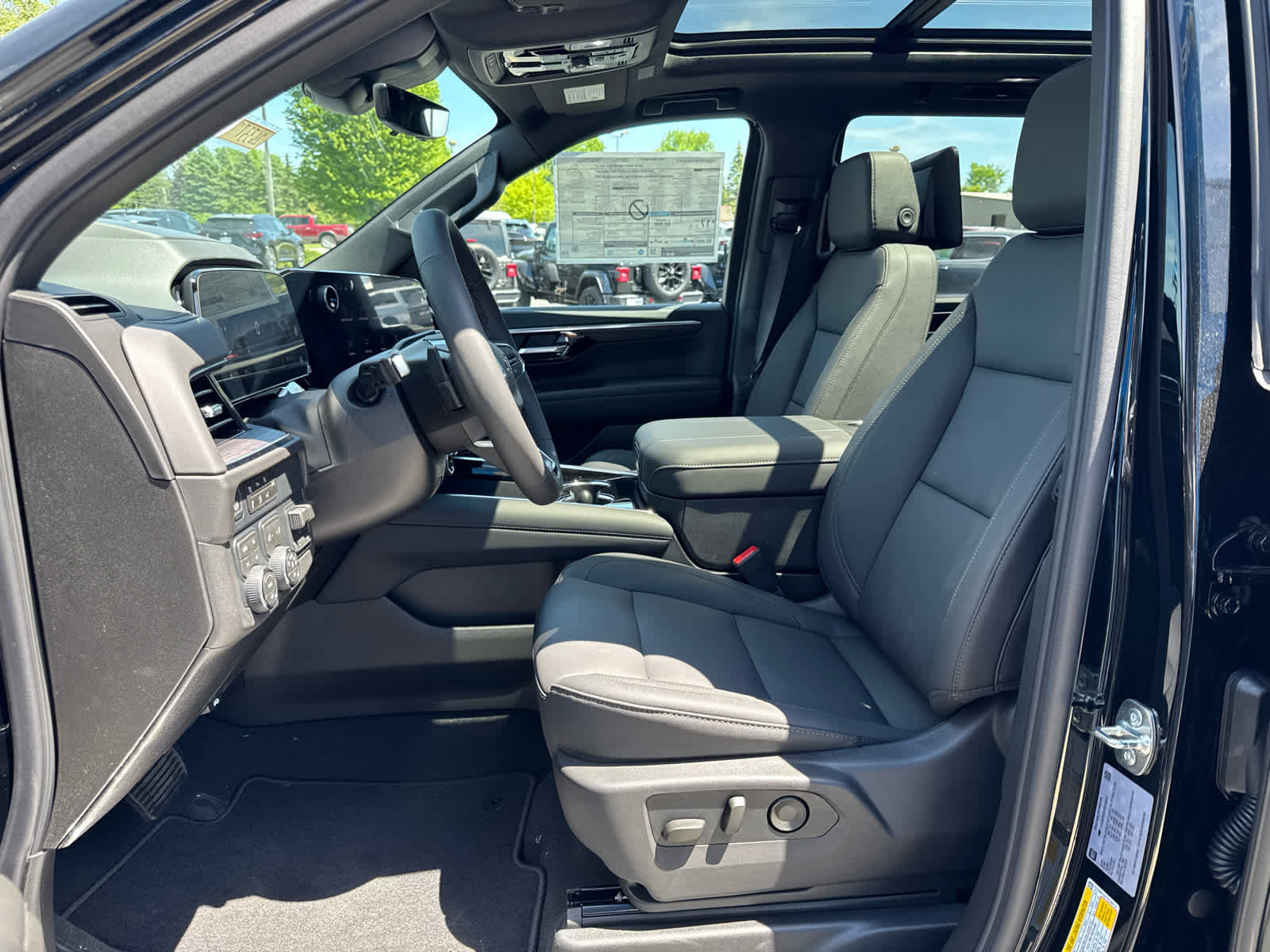 New 2026 Chevrolet Tahoe Z71 w/ Z71 Off-Road Package AWD/4WD image 24