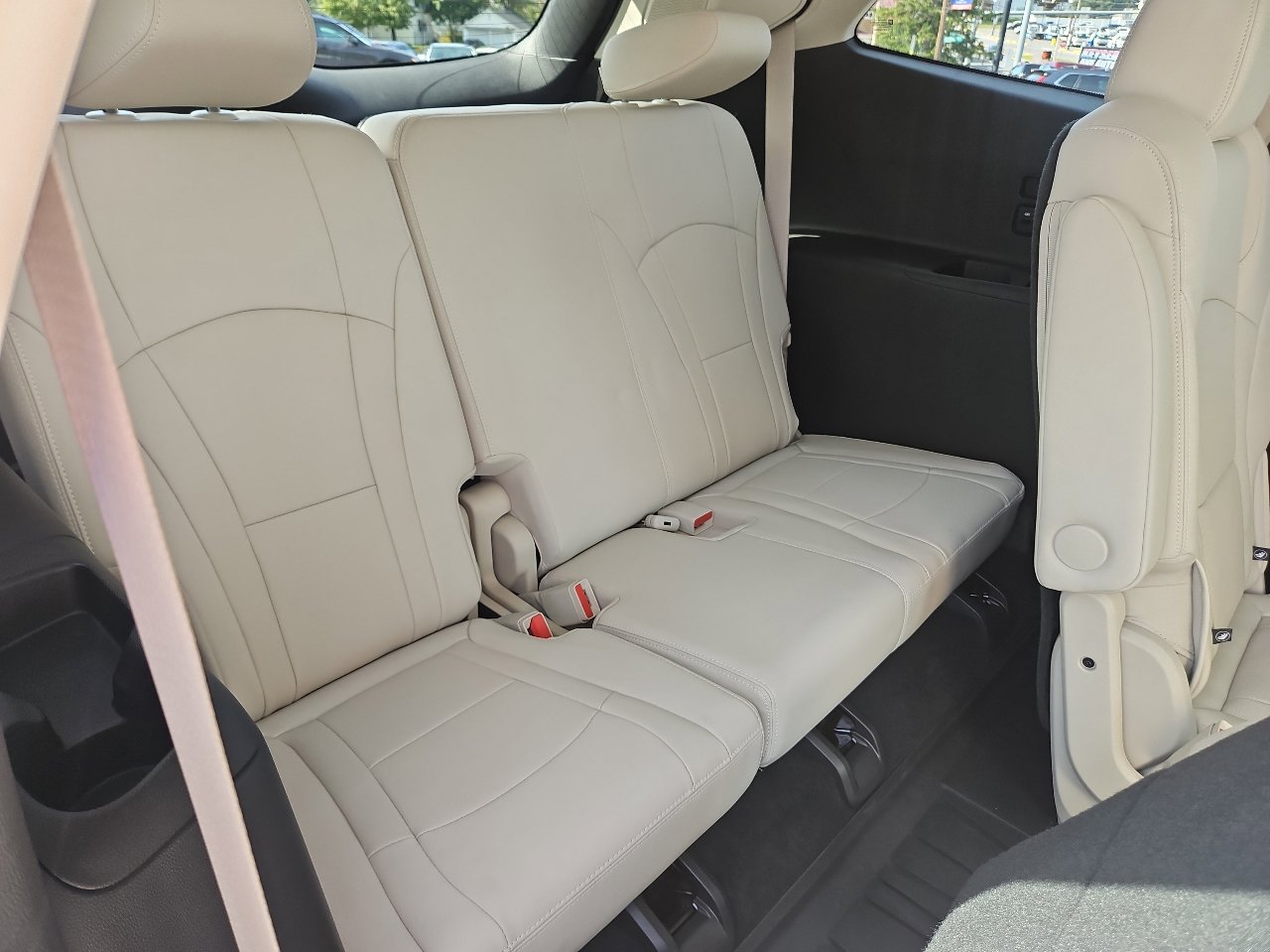 Used 2022 Buick Enclave Premium w/ Experience Buick Package image 22