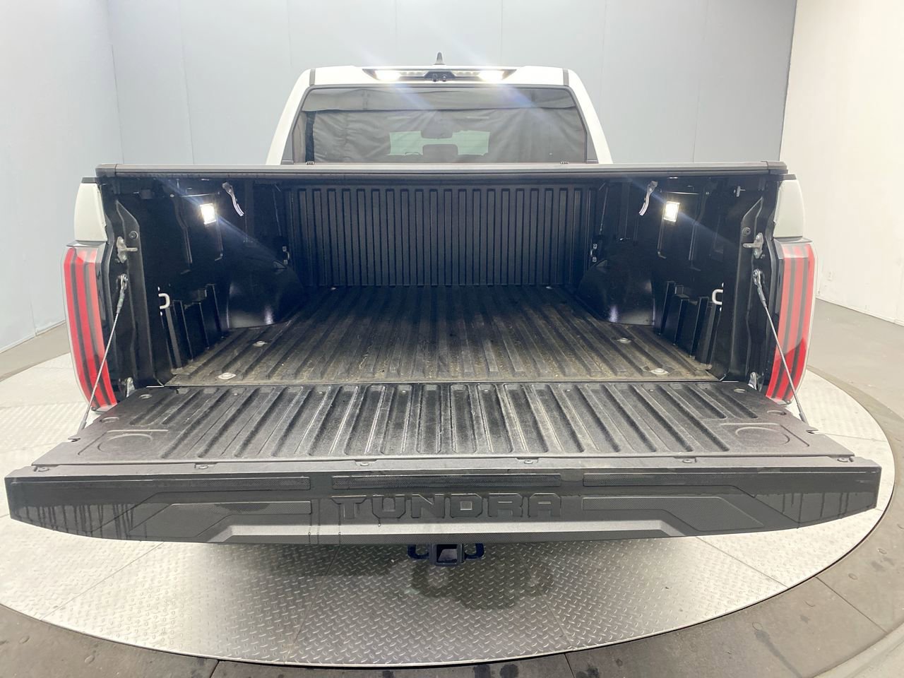 Used 2024 Toyota Tundra Platinum w/ TRD Off-Road Package AWD/4WD image 25