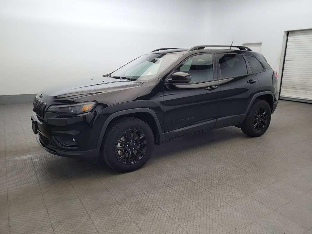 Used 2023 Jeep Cherokee Altitude Lux image 2