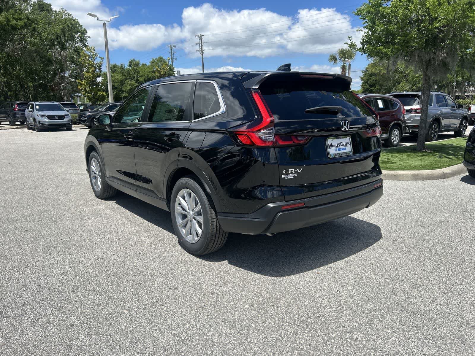 Used 2025 Honda CR-V EX image 4