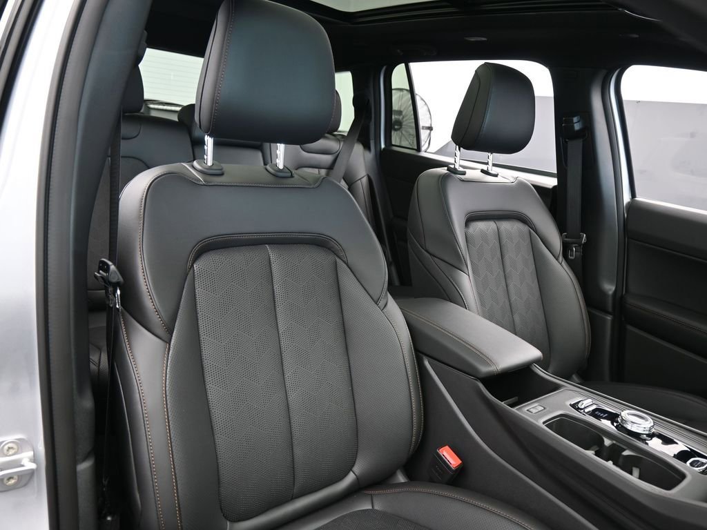 New 2026 Jeep Cherokee Overland image 43