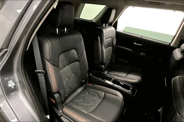 New 2026 Nissan Pathfinder Platinum image 33