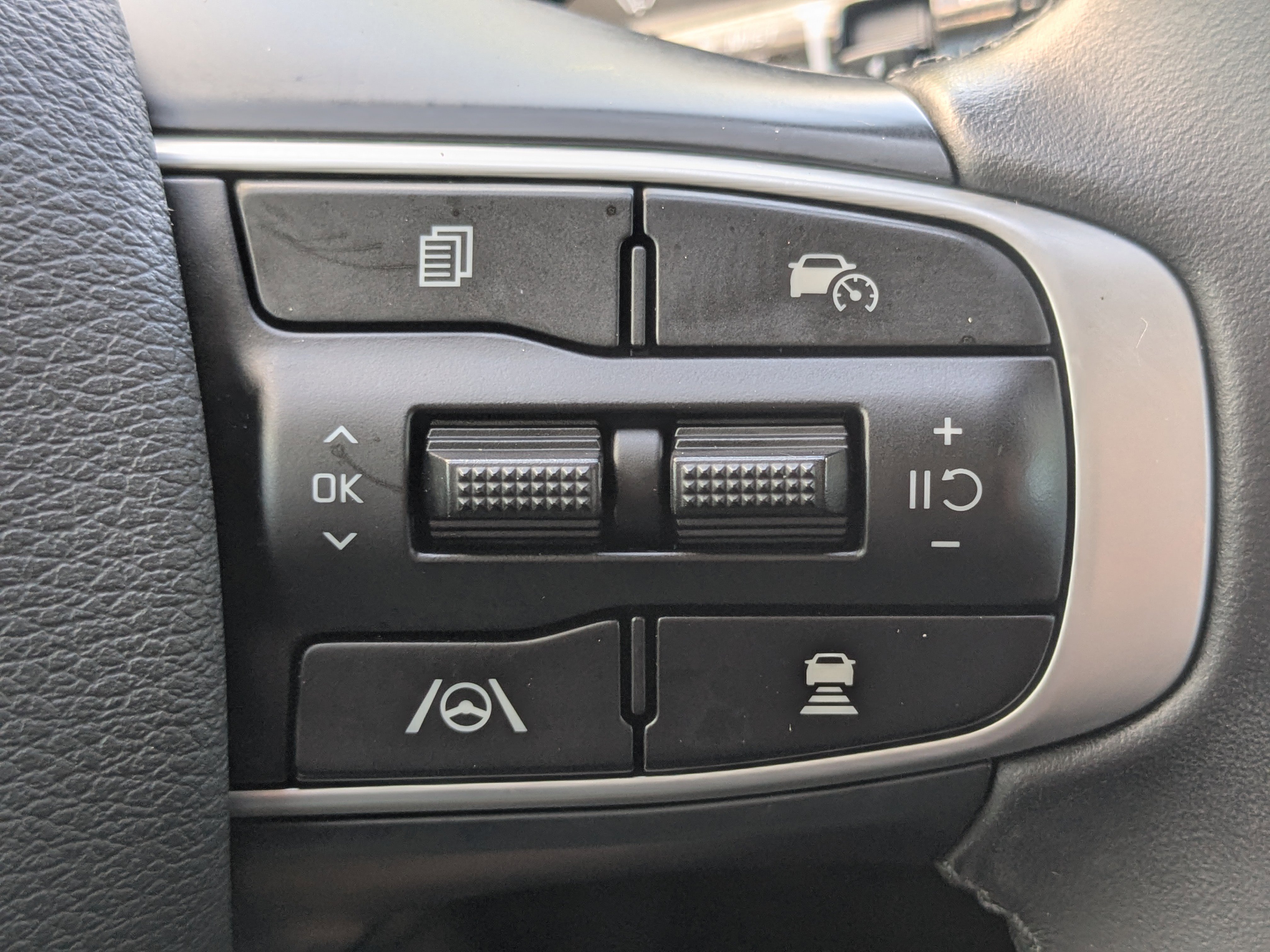 Certified 2023 Kia Sportage SX FWD image 35