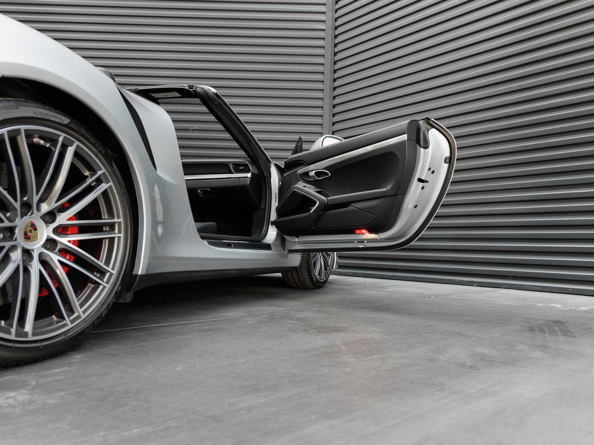 Certified 2017 Porsche 911 Turbo AWD/4WD image 30