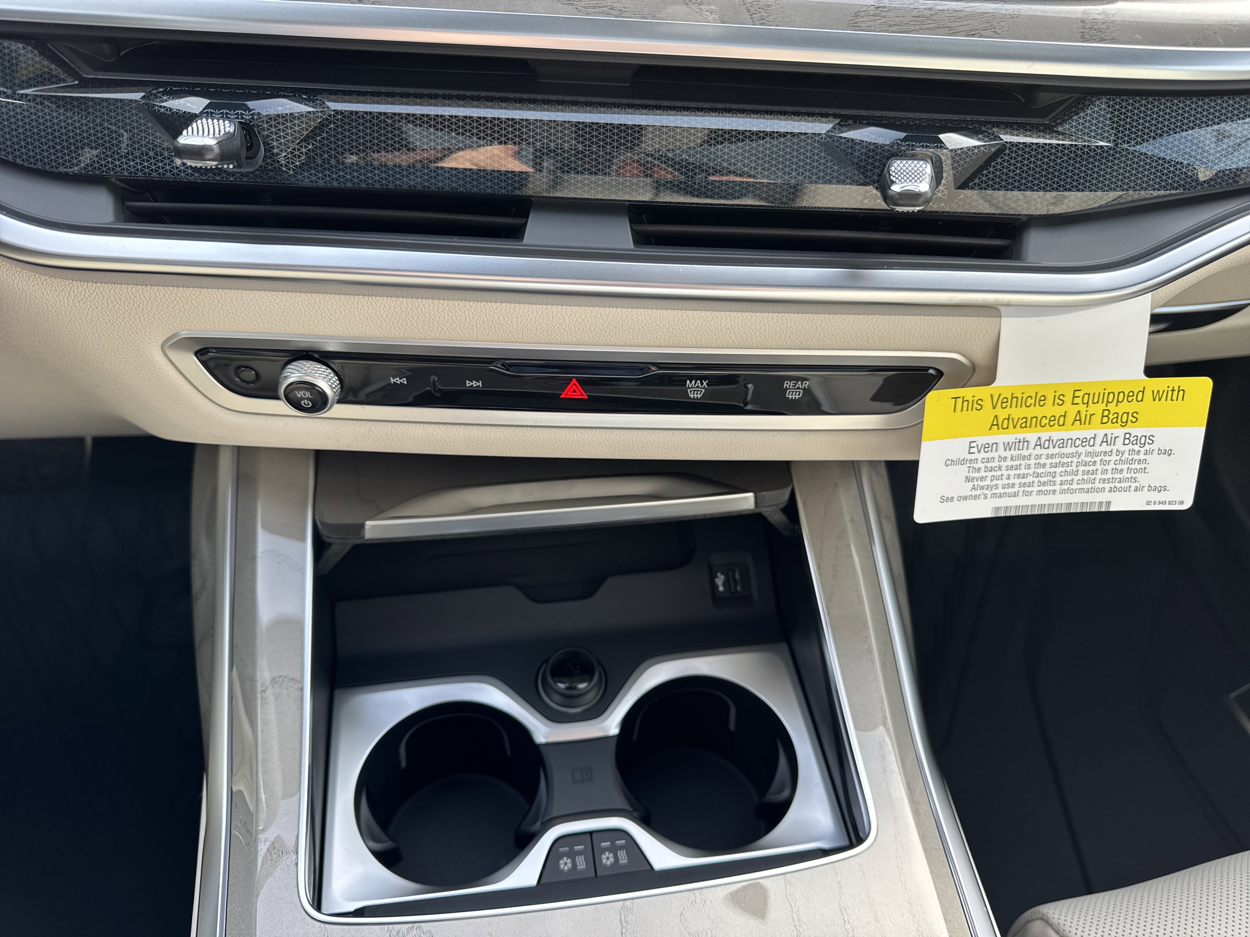 New 2026 BMW X7 xDrive40i w/ Executive Package image 17