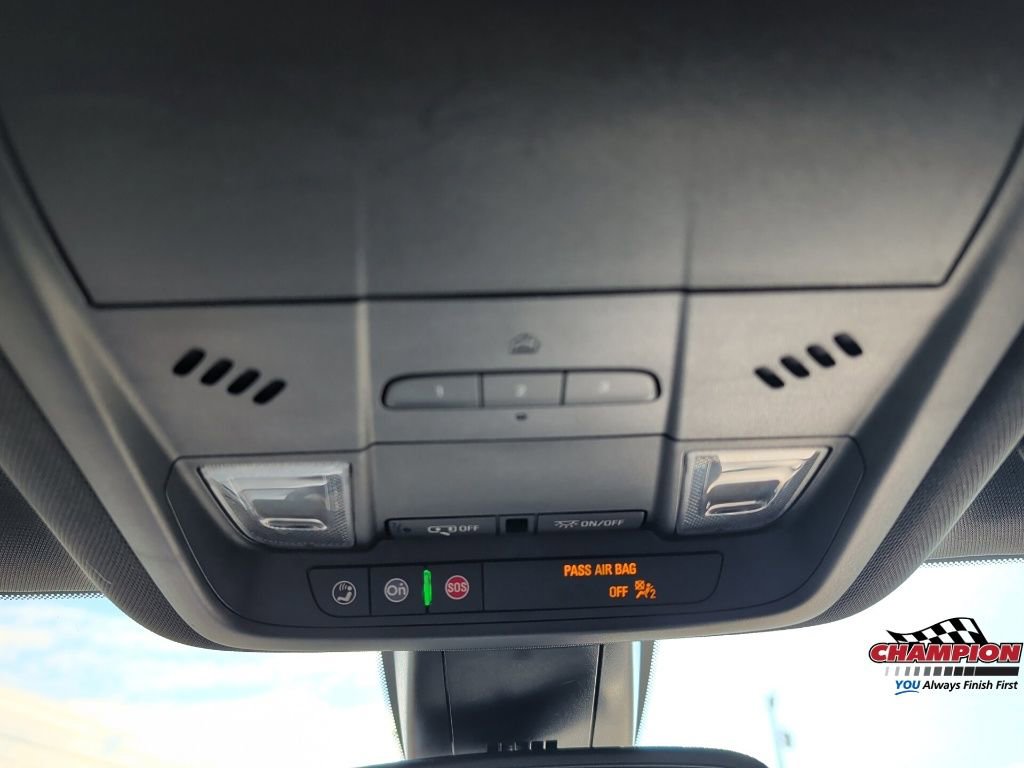 Used 2022 Chevrolet Blazer RS image 19