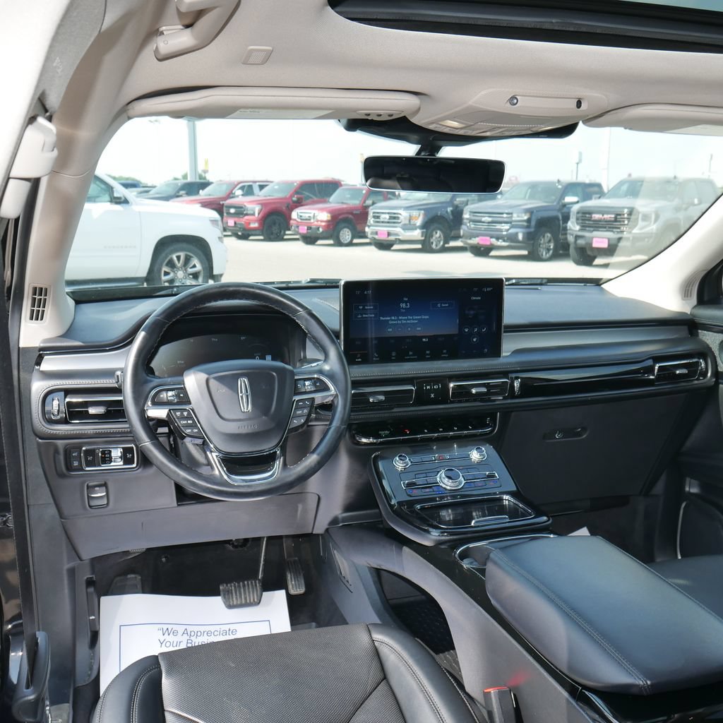 Used 2023 Lincoln Nautilus Reserve w/ Monochromatic Package AWD/4WD image 33