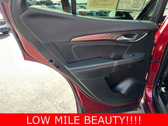 Used 2023 Buick Envision Avenir image 13