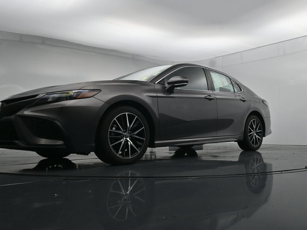 Used 2024 Toyota Camry SE FWD image 34