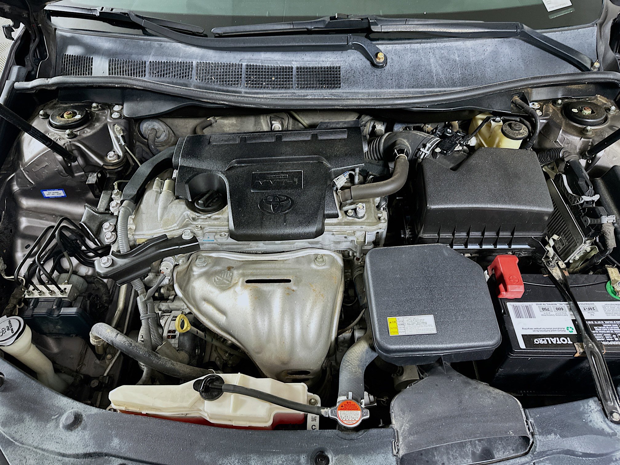 Used 2016 Toyota Camry LE FWD image 30